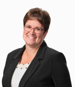 Beth Kushnerick - Profile Image 240x277_20251207_020623.jpg