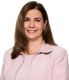 Andrea Mintz - Profile Image 240x277_20250712_020601.jpg