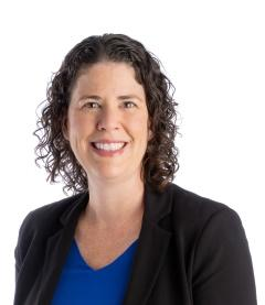 Lisa Poehl - Profile Image 240x277_20251220_021039.jpg